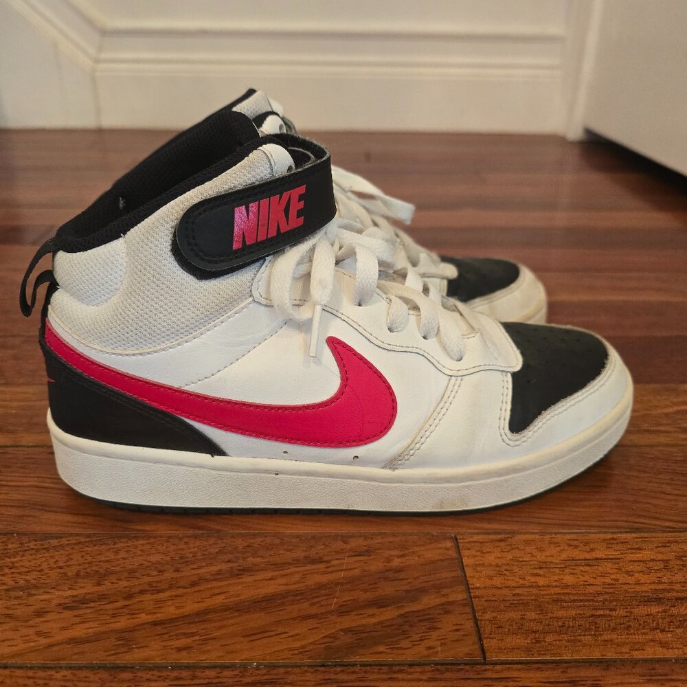 NIKE Mid 2 GS Sneakers - Size 6